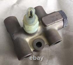 Classic Range Rover brake pressure failure switch 565550