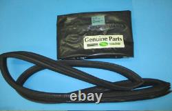 Genuine Range Rover Classic MUC6414 Right Side Post Glass Gasket