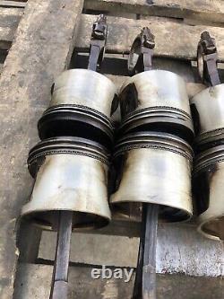 Lot1 Range Rover Classic 3.9 Pistons And Rods. Good 36D69061C Late Type