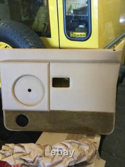 MTC9307 Land Rover Range Rover Classic Right Hand Front Door Casing
