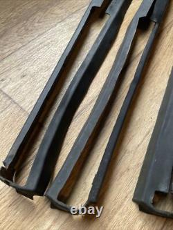 RANGE ROVER CLASSIC Early 4 DOOR WINDOW RUBBER SEALS. 1982
