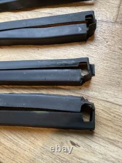 RANGE ROVER CLASSIC Early 4 DOOR WINDOW RUBBER SEALS. 1982