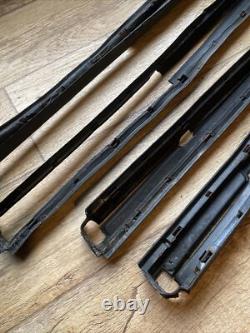 RANGE ROVER CLASSIC Early 4 DOOR WINDOW RUBBER SEALS. 1982