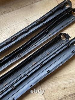 RANGE ROVER CLASSIC Early 4 DOOR WINDOW RUBBER SEALS. 1982