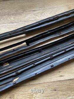 RANGE ROVER CLASSIC Early 4 DOOR WINDOW RUBBER SEALS. 1982