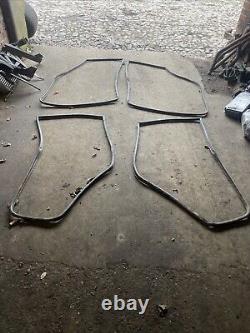 RANGE ROVER Classic 4 Door Full Set Of Door Seals Early 4 Door Tan