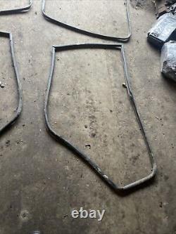 RANGE ROVER Classic 4 Door Full Set Of Door Seals Early 4 Door Tan