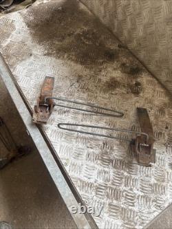 RANGE ROVER Classic 4 Door Tear Lower Tailgate Hinges As A Pair Rear