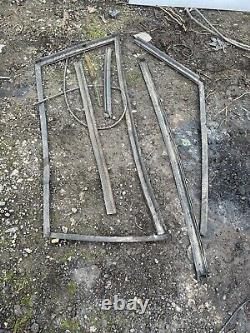 Range Rover 2 Door Classic Suffix O/s & N/s Rear Glass And Some Rubbers