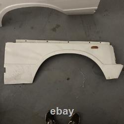 Range Rover Classic 2 Door Front Wing Fiberglass OS FRONT RIGHT