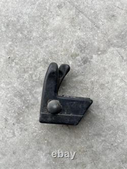 Range Rover Classic 2 door RH rear sliding window catch / lock MTC1738