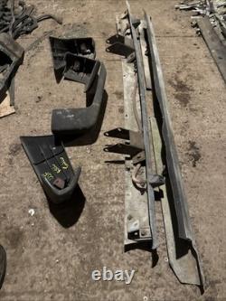 Range Rover Classic 4 Door Rear bumper Genuine Good Galvanised Pair Full Set