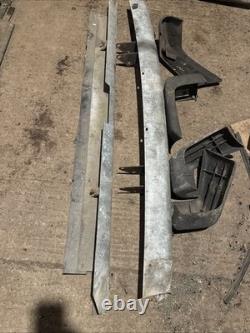 Range Rover Classic 4 Door Rear bumper Genuine Good Galvanised Pair Full Set