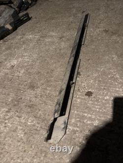 Range Rover Classic 4 Door Rear bumper Genuine Good Lot4