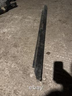 Range Rover Classic 4 Door Rear bumper Genuine Good Lot4