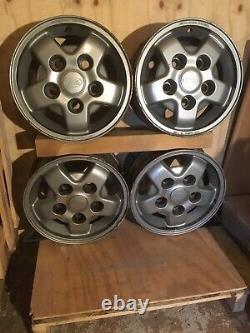 Range Rover Classic / Discovery ES. 16 Alloy Wheels. Genuine Stamped