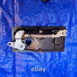 Range Rover Classic Door Lock Handle R/h, 1 Key Nos Original