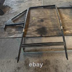 Range Rover Classic Early 4 Door Frame Passenger Side Front Window Lot2