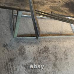 Range Rover Classic Early 4 Door Frame Passenger Side Front Window Lot2