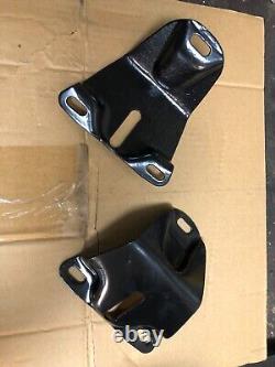 Range Rover Classic Early (LT95) transmission to chasss mounting brackets x 2