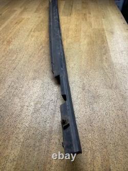 Range Rover Classic Early Plastic Sill Finisher 390569