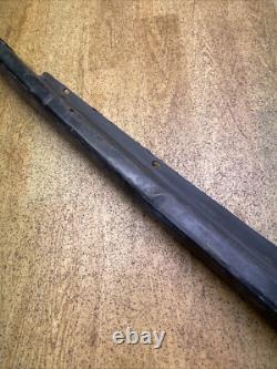 Range Rover Classic Early Plastic Sill Finisher 390569