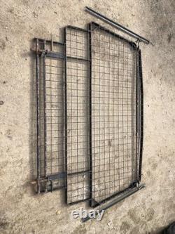 Range Rover Classic Heavy duty rear cargo/dog guard with brackets for classic