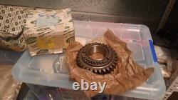 Range Rover Classic NOS LT77 gearbox 1st speed mainshaft gear FTC1982