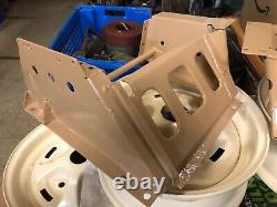 Range Rover Classic Seat bases to suit early 2 and 4 door cars Refurbished