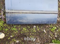 Range Rover Classic front passenger/left/NS door blue