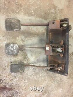 Range Rover Classic pedal assembly (clutch, brake and gas)