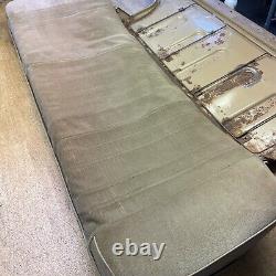 Range Rover Classic rear seat. Early type